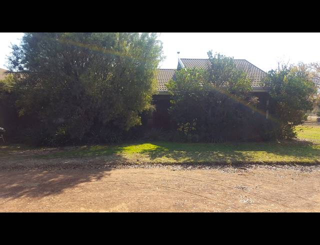 10 BEDROOM GUEST HOUSE FOR SALE IN MOOILANDE